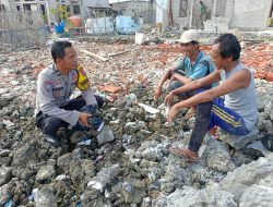Bhabinkamtibmas Pulau Panggang Ajak Warga Jaga Kamtibmas dan Wujudkan Lingkungan Wisata Aman