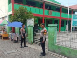 Strong Point Pagi Hari, Polisi Jaga Dermaga dan Sekolah Demi Keamanan Warga Kepulauan Seribu