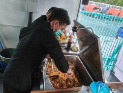 Polri Bergerak Tangani Banjir Cakung, Kerahkan 132 Personel, Perahu Taktis, Kendaraan 4×4, dan Dapur Lapangan Brimob