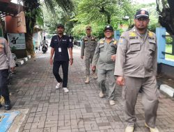 Kapolsek Kepulauan Seribu Selatan Pimpin Patroli Jalan Kaki di Pulau Tidung