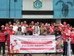 Munjirin Lepas Bantuan Warga untuk Sumatra