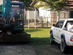 Bantuan Alat Berat Kapolri Dukung Pembersihan Lumpur Pasca Banjir di Pidie