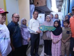 Wali Kota Jaktim Serahkan Kunci Program Bedah Rumah Warga di Cakung