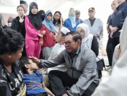 Gubernur DKI Tinjau Pengungsian Banjir di Rawa Buaya Jakbar