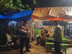 Patroli Malam Gabungan, Polsek Kepulauan Seribu Utara Perkuat Siskamling dan Sosialisasikan Layanan 110