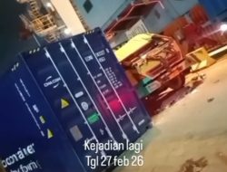 MENGERIKAN! Kontainer Raksasa Terjatuh di Pelabuhan Tanjung Priok, Diduga Timpa Truk – Detik-Detik Mencekam Terekam!