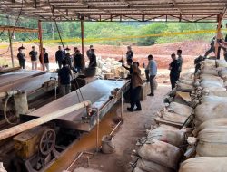 Polri Bongkar Penambangan Ilegal dan Penyelundupan Pasir Timah ke Malaysia, 7 Tersangka Diamankan