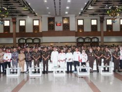 Gema Sholawat Ribuan Anggota BPD Jawa Timur Sambut Prof Reda, Perkuat Sinergi Jaga Desa untuk Indonesia Berdaulat