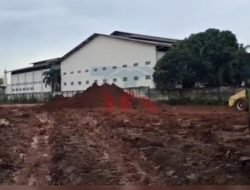 Jalan Logistik Koja Jadi Becek dan Semrawut, Warga Soroti Aktivitas Diduga PT Star Sparta Indonesia