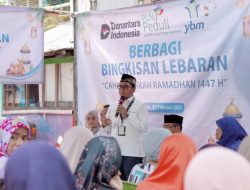 YBM PLN EPI Salurkan 300 Bingkisan Lebaran untuk Warga Kuningan Timur