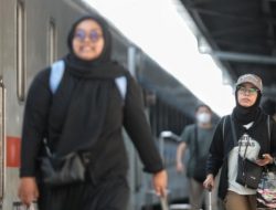 Penumpang Angkutan Umum Hari H Lebaran Capai 873 Ribu Orang