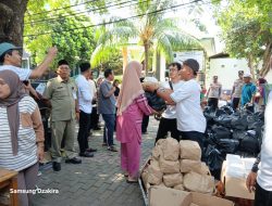 Polsek Kepulauan Seribu Selatan Laksanakan Pengamanan Penyaluran Sembako bagi Warga Dhuafa di Pulau Untung Jawa