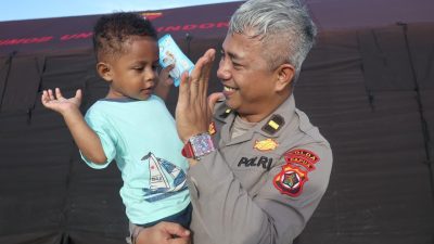 Lewat Belajar dan Bermain, Satgas Damai Cartenz Hadirkan Senyum Ceria Anak-anak Papua di Momen Paskah