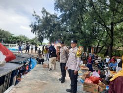 Polsek Kepulauan Seribu Selatan Menggelar Pengamanan Distribusi Pangan Bersubsidi di Pulau Lancang