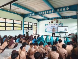 Bhabinkamtibmas Pulau Lancang Berikan Penyuluhan Bahaya Narkotika kepada Siswa SMPN 288 Jakarta