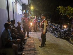 Patroli Gabungan Malam, Polsek Kepulauan Seribu Utara Cegah Guantibmas dan Sosialisasikan Layanan 110