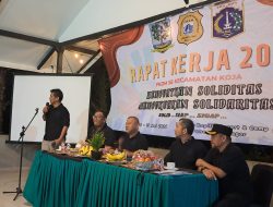 Camat Koja Menghadiri Kegiatan Rapat Kerja FKDM