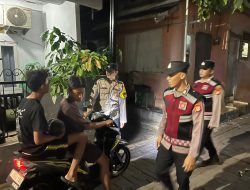 Patroli Dini Hari Polsek Kepulauan Seribu Utara Perkuat Pengamanan Wilayah, Warga Diajak Manfaatkan Layanan 110