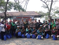 Wakapolres Kepulauan Seribu Rangkul Sabuk Kamtibmas, Sosialisasikan Layanan Polisi 110 untuk Dukung Jaga Jakarta