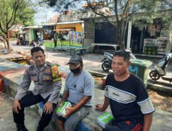 Bhabinkamtibmas Pulau Lancang Jakarta On The Spot Sambang Warga, Sosialisasikan Layanan Polri 110 dan Ajak Warga Jaga Keamanan Lingkungan