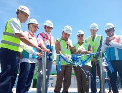 Tonggak Penting, Gubernur Kalimantan Barat Lepas Ekspor Perdana Melalui Terminal Kijang