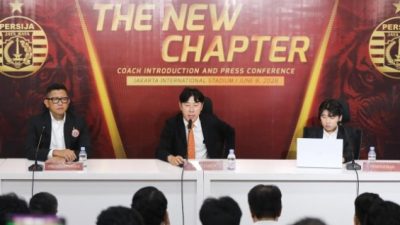 Persija Kenalkan Shin Tae-yong sebagai Pelatih Baru
