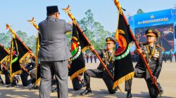 Kapolda Lampung Irjen Pol Helfi Assegaf Terima Penghargaan Nugraha Sakanti pada HUT Bhayangkara ke-80