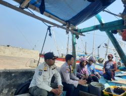 Bhabinkamtibmas Pulau Lancang Sambangi Nelayan Lewat Jakarta On The Spot, Sosialisasikan Layanan Polri 110