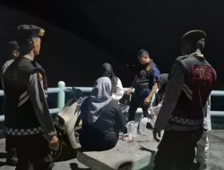 Patroli Malam Jakarta On The Spot, Polsek Kepulauan Seribu Selatan Perkuat Komunikasi Kamtibmas Lewat Sosialisasi Layanan Polisi 110