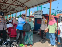 Polri Peduli, Polsek Kepulauan Seribu Utara Salurkan 434 Paket Sembako untuk Jompo Dhuafa Bersama Yayasan Antheia Project
