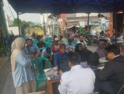 107 Warga Rawa Badak Utara Berhasil Aktivasi IKD