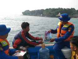 Jakarta On The Spot, Satpolairud Polres Kepulauan Seribu Sosialisasikan Layanan Polisi 110 dan Ajak Nelayan Tolak Alat Tangkap Terlarang