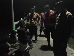 Patroli Malam Jakarta On The Spot, Polsek Kepulauan Seribu Selatan Ajak Warga Kenali Manfaat Layanan Polisi 110