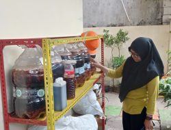 Kelurahan Tugu Selatan Kurangi Sampah dengan Lubang Biopori