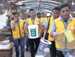 Gerakan Bersama Bersih Pasar Diluncurkan di Pasar Induk Kramat Jati