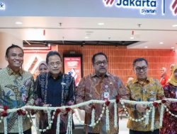 Wagub DKI Resmikan KCP Bank Jakarta di Kebayoran Park