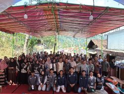 Terasering Hari Ini, Ketangguhan Esok Hari: PPK-ORMAWA BEM FMIPA UNNES Perkuat Konservasi Desa Peron Melalui Sosialisasi Terasering dan Irigasi