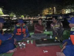 Ngopi Kamtibmas di Tengah Laut, Polairud Polres Kepulauan Seribu Ingatkan Nelayan Waspada Hoaks dan Cuaca Ekstrem