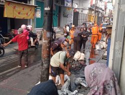 Kerja Bakti Kuras Saluran Air di RW 11 Koja, Butuh Bantuan Sudin Sumber Daya Air