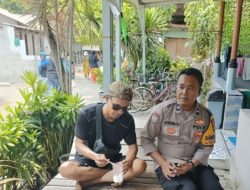 Bhabinkamtibmas Pulau Pari Sosialisasikan Layanan Polisi 110, Ajak Warga Jaga Kamtibmas