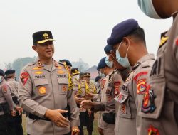 10 Personel Pusdokkes Polri dan 200 Brimob NTB Perkuat Penanganan Karhutla di Kalteng, Kapolda: Fokus di 6 Wilayah Rawan