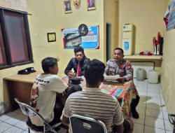 Layanan Polisi 110 Disosialisasikan Saat Patroli Malam, Polsek Kepulauan Seribu Utara Tingkatkan Kewaspadaan Warga