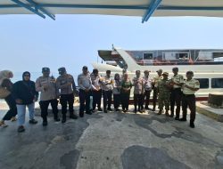 Layanan Polisi 110, Strong Point Polres Kepulauan Seribu Berikan Pelayanan Humanis di Dermaga