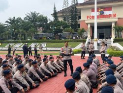 Polri Terjunkan 200 Personel Brimob dan 10 Personel Bareskrim Tangani Karhutla di Kalimantan