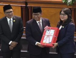 Pramono Anung Sampaikan Pidato Gubernur Terhadap Empat Raperda